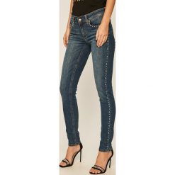 Liu Jo - Jeansy. Niebieskie rurki damskie Liu Jo, m, z aplikacjami, z elastanu. Za 599,90 zł.