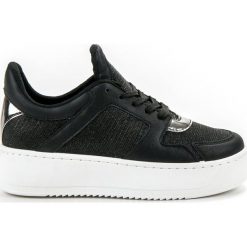 Ideal Shoes czarne Sneakersy Z Brokatem. Czarne trampki i tenisówki damskie Ideal Shoes, z tkaniny. Za 69,00 zł.