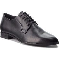 Oxfordy VAGABOND - Frances 4606-001-20 Black. Czarne półbuty damskie Vagabond, bez obcasa, na płaskiej podeszwie, bez zapięcia. W wyprzedaży za 339,00 zł.