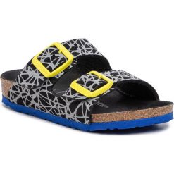 Klapki BIRKENSTOCK - Arizona Kids 1015456 Reflective Tech Black. Czarne sandały chłopięce Birkenstock, ze skóry ekologicznej, bez zapięcia. Za 239,00 zł.