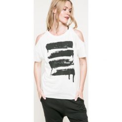 Reebok - Top Dry Dye. Białe topy sportowe damskie marki Reebok, l, z nadrukiem, z dzianiny, z okrągłym kołnierzem. W wyprzedaży za 119,90 zł.
