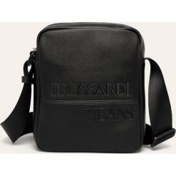 Trussardi Jeans - Torba. Czarne torby męskie skórzane Trussardi Jeans, w paski, z poliesteru, casualowe, na ramię, małe. Za 429,90 zł.