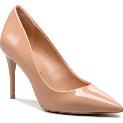 Szpilki ALDO - Traycey 56859682 33. Brązowe półbuty damskie ALDO, bez wzorów, ze skóry ekologicznej, eleganckie, bez obcasa, na obcasie, bez zapięcia. W wyprzedaży za 239,00 zł.