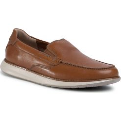 Półbuty CLARKS - Un Pilot Step 261486647 Tan Leather. Pomarańczowe półbuty męskie Clarks, na co dzień, bez wzorów, ze skóry ekologicznej, bez zapięcia. Za 489,00 zł.
