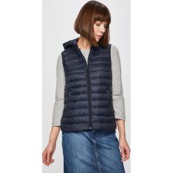 Tommy Hilfiger - Bezrękawnik puchowy. Niebieskie kurtki damskie TOMMY HILFIGER, s, bez wzorów, z materiału, z kapturem. Za 649,90 zł.