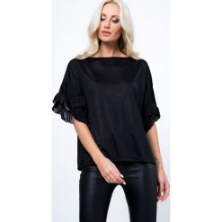 Bluzka z falbankami przy rekawach czarna MP13004. Czarne bluzki damskie marki Fasardi, m, bez wzorów, z falbankami, bez rękawów. Za 39,00 zł.