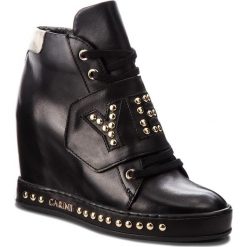 Sneakersy CARINII - B4504 E50-L90-000-B88. Czarne półbuty damskie Carinii, ze skóry. W wyprzedaży za 329,00 zł.