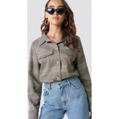 NA-KD Trend Krótka kurtka w kratkę - Brown,Beige. Brązowe bomberki damskie NA-KD Trend, w kratkę. Za 242,95 zł.