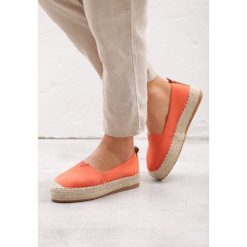 Pomarańczowe Espadryle Quickstep. Pomarańczowe espadryle damskie Born2be, bez wzorów, bez obcasa, na platformie. Za 79,99 zł.