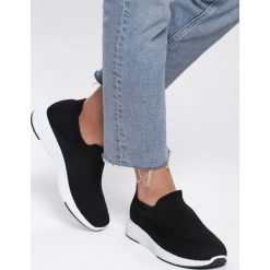 Czarne Buty Sportowe Commoner. Czarne buty sportowe damskie Inny, bez wzorów, sportowe. Za 69,99 zł.
