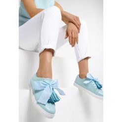 Niebieskie Buty Sportowe Beautifull Dream. Niebieskie buty sportowe damskie Renee, bez wzorów, sportowe. W wyprzedaży za 39,99 zł.