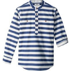 Koszula z wywijanymi rękawami bonprix niebiesko-biały w paski. Niebieskie koszule chłopięce bonprix, w paski, eleganckie, ze stójką, z krótkim rękawem, krótkie. Za 54,99 zł.