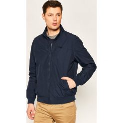 Kurtka bomber Wrangler W4C0YC114. Niebieskie kurtki męskie Wrangler, m, bez wzorów, bez kaptura. W wyprzedaży za 289,00 zł.