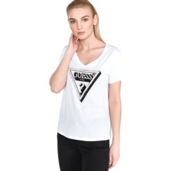 Guess Koszulka Biały. Białe koszulki damskie Guess, l, z nadrukiem, z bawełny, bez kołnierzyka. Za 223,95 zł.