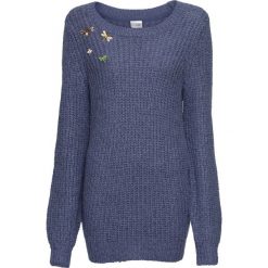 Sweter dzianinowy z odpinanymi broszkami bonprix indygo. Niebieskie swetry klasyczne damskie marki bonprix, z dzianiny. Za 59,99 zł.