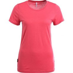 Icebreaker CREWE Tshirt basic wild rose. Czerwone topy sportowe damskie marki Icebreaker, m, z materiału. Za 259,00 zł.