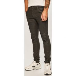 G-Star Raw - Jeansy 5620. Szare jeansy męskie G-Star RAW, bez wzorów, retro. W wyprzedaży za 529,90 zł.