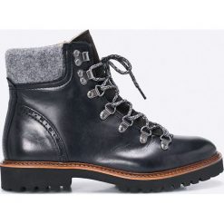 Marc O'Polo - Botki. Szare buty zimowe damskie marki Marc O'Polo, z materiału, z okrągłym noskiem, na obcasie, na sznurówki. W wyprzedaży za 399,90 zł.