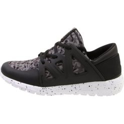 Buty do fitnessu damskie: Only Play ONPSMILLA SNEAKER Obuwie treningowe black