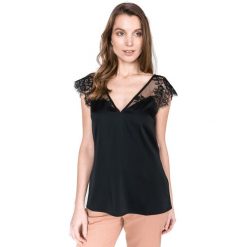 Guess Martina Top Czarny. Czarne bluzki damskie Guess, xs, w koronkowe wzory, z elastanu, bez kołnierzyka, bez rękawów. Za 266,95 zł.