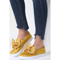 Żółte Slip On Fire In Me. Żółte trampki damskie slip on marki ballada. Za 59,99 zł.