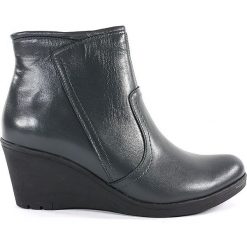 BOTKI DAMSKIE MOR 225 POP. Botki damskie MOREK, ze skóry, bez obcasa, na platformie, bez zapięcia. Za 179,00 zł.