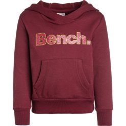 Bench NEW HOODY Bluza z kapturem cabernet. Czerwone bluzy dziewczęce Bench, z bawełny, z kapturem. W wyprzedaży za 135,20 zł.