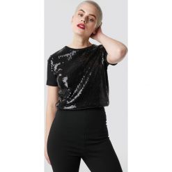 NA-KD Party Sequin Top - Black. Czarne topy damskie NA-KD Party, bez wzorów, z materiału, z okrągłym kołnierzem. Za 121,95 zł.