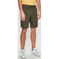 The North Face - Szorty. Zielone spodenki i szorty męskie The North Face, l, bez wzorów, z elastanu, casualowe. W wyprzedaży za 219,90 zł.