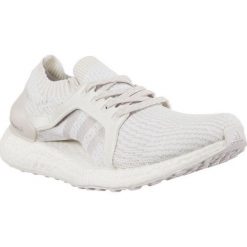 Białe Sportowe Buty Adidas Ultra Boost 879. Białe buty sportowe damskie Molly.pl. Za 749,00 zł.