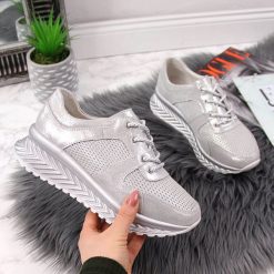 Sneakersy damskie skórzane srebrne T.Sokolski - srebrny. Szare półbuty damskie T. Sokolski, bez wzorów, bez obcasa, bez zapięcia. Za 149,99 zł.