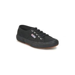 Buty Superga 2750 COTU CLASSIC. Czarne trampki i tenisówki damskie Superga, bez wzorów, bez zapięcia. Za 233,10 zł.