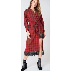 Sukienki hiszpanki: Liquorish Sukienka w kratę z koronką – Red,Multicolor