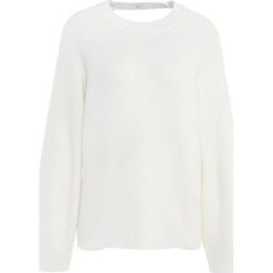 Filippa K SCULPTURAL Sweter cream. Białe bluzy damskie marki Filippa K, l, bez wzorów, z bawełny, bez rękawów, bez kaptura. W wyprzedaży za 573,30 zł.