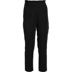 Spodnie z wysokim stanem: YAS YASCINTURA HIGH WAIST PANT Spodnie materiałowe black