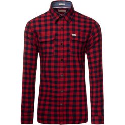 Koszula Guess M93H08 WBRM0. Czerwone koszule męskie Guess, m, z aplikacjami, z bawełny, casualowe, bez kołnierzyka, bez rękawów. W wyprzedaży za 209,00 zł.