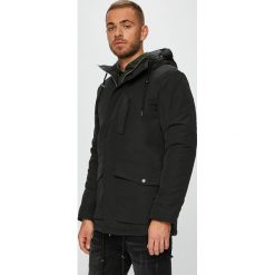 Casual Friday - Kurtka. Czarne płaszcze męskie Casual Friday, m, bez wzorów, z poliesteru, casualowe, krótkie, z kapturem. W wyprzedaży za 369,90 zł.