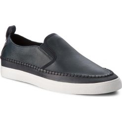 Półbuty CLARKS - Kessell Slip 261323067 Navy Leather. Niebieskie półbuty męskie marki Clarks, na co dzień, ze skóry. W wyprzedaży za 219,00 zł.