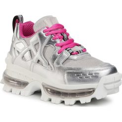 Sneakersy EMPORIO ARMANI - X3C156 XM518 N127 Silver/Silver/Gunmet. Szare półbuty damskie Emporio Armani, ze skóry ekologicznej. Za 1749,00 zł.