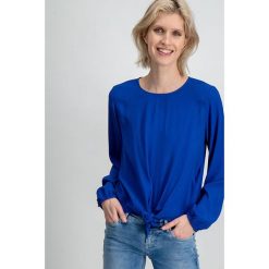Bluzka w kolorze niebieskim. Niebieskie bluzki damskie Garcia, xxl, bez wzorów, z wiskozy, z okrągłym kołnierzem, bez rękawów. W wyprzedaży za 65,95 zł.
