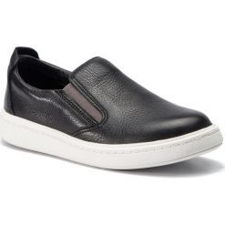 Tenisówki CLARKS - Street Verve K 261411797 Black Leather. Czarne trampki dziewczęce Clarks, bez zapięcia. Za 219,00 zł.