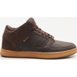 Sneakersy - Brązowy. Pomarańczowe sneakersy męskie Cropp, bez zapięcia. Za 139,99 zł.