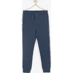 Spodnie. Niebieskie spodnie chłopięce marki BASIC BOY, z gumy. Za 49,90 zł.