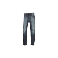 Jeansy straight leg Benetton FELUNORDE. Szare jeansy męskie Benetton, m. W wyprzedaży za 244,30 zł.