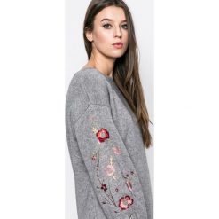 Swetry klasyczne damskie: Answear – Sweter Blossom Mood