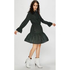 Haily's - Sukienka Marie. Czarne sukienki damskie Haily's, na co dzień, s, bez wzorów, z elastanu, casualowe, bez kołnierzyka, z długim rękawem, długie, mini, rozkloszowane. W wyprzedaży za 79,90 zł.