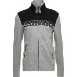 Napapijri BATIM FULL Bluza rozpinana med grey melange. Szare bluzy męskie rozpinane marki Napapijri, l, z materiału, z kapturem. Za 729,00 zł.