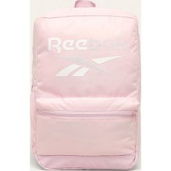 Reebok - Plecak. Różowe plecaki damskie Reebok, w paski, z poliesteru. W wyprzedaży za 99,90 zł.