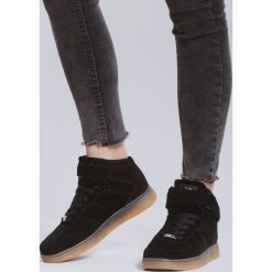 Czarne Buty Sportowe Marcie. Czarne buty sportowe damskie Inny, z materiału. Za 49,99 zł.