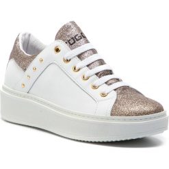 Sneakersy TOGOSHI - TG-06-02-000034 626. Żółte półbuty damskie Togoshi, na co dzień, z aplikacjami, ze skóry, bez obcasa, na płaskiej podeszwie, bez zapięcia. W wyprzedaży za 289,00 zł.